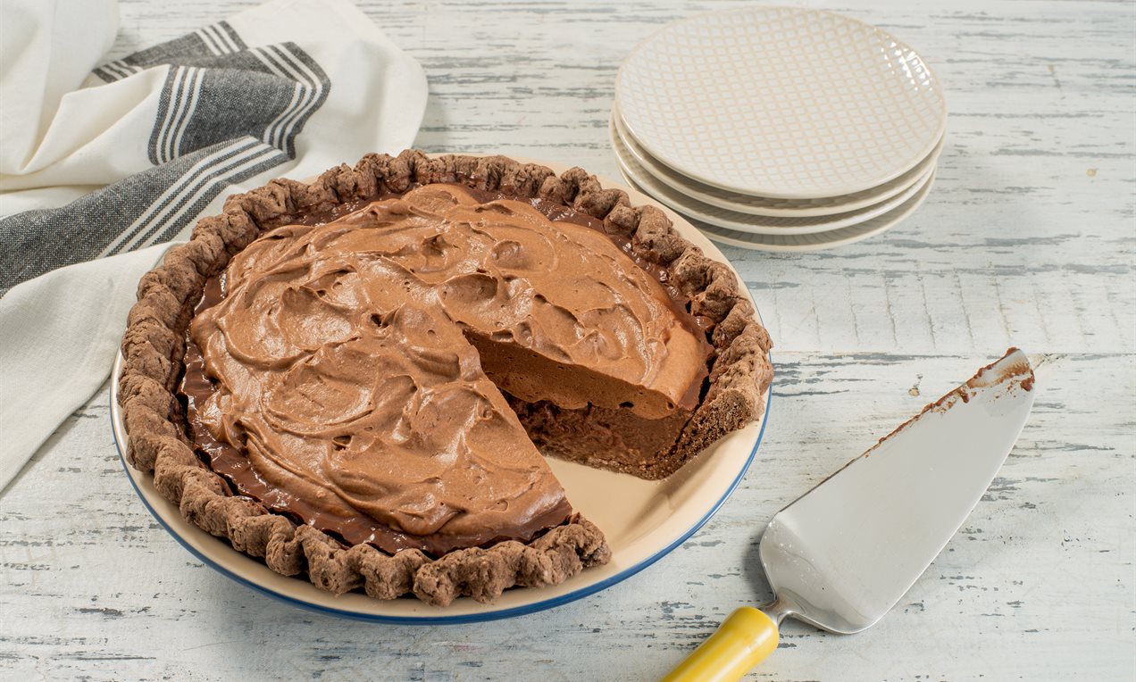Triple Chocolate Pie Recipe | Dr. Oetker