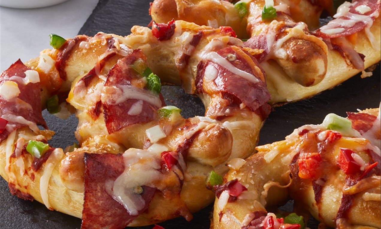 Pretzel Pizzas Recipe | Dr. Oetker