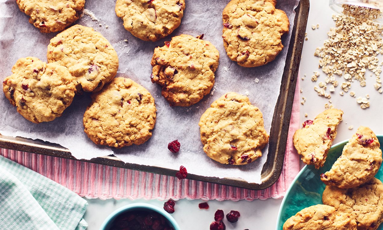 Cranberry and Almond Cookies Recipe | Dr. Oetker