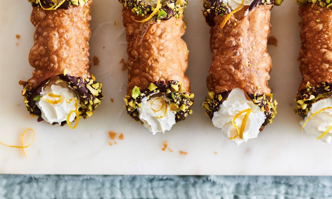Cannoli Recipe | Dr. Oetker