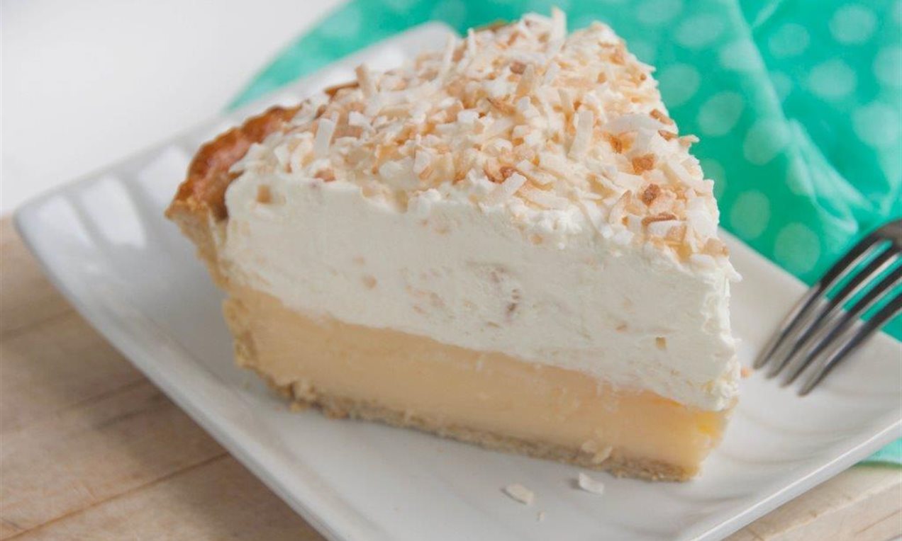 Coconut Cream Pie Recipe | Dr. Oetker