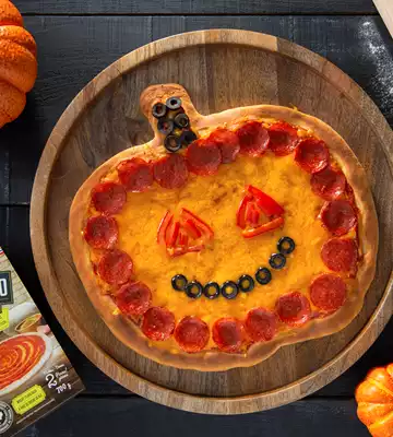 Cozinhar uma Pizza de Abóbora de Halloween em COQUINHOS