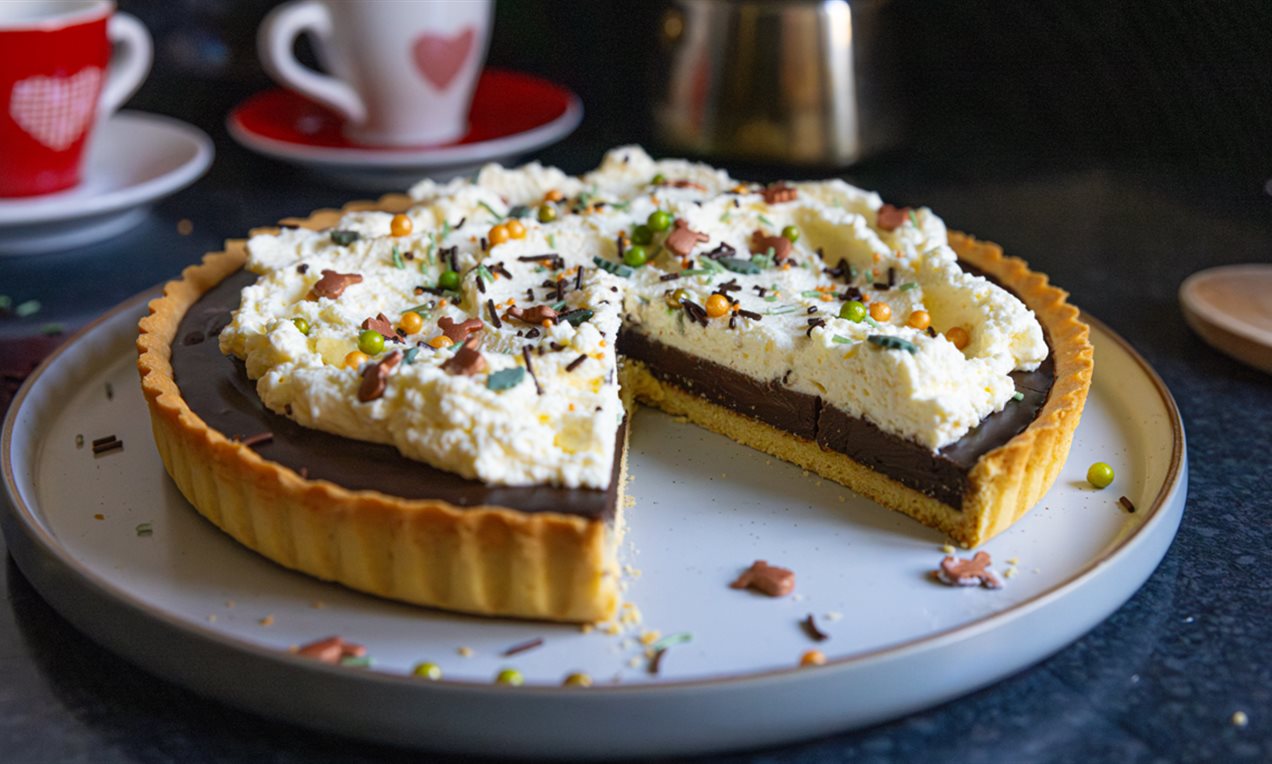 Holiday Chocolate Tart Recipe | Dr. Oetker